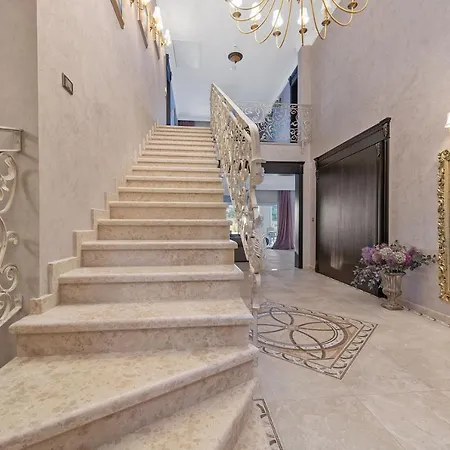Villa Carolus In Vodice